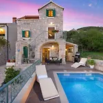 Mare Villa *