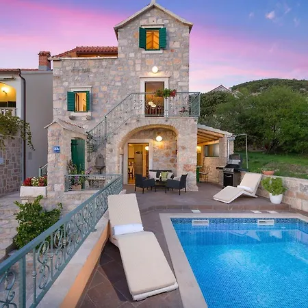 Mare Villa *